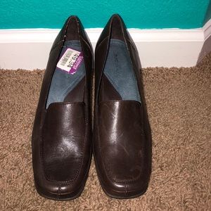 Like New What’s What by Aerosoles Brown Heels